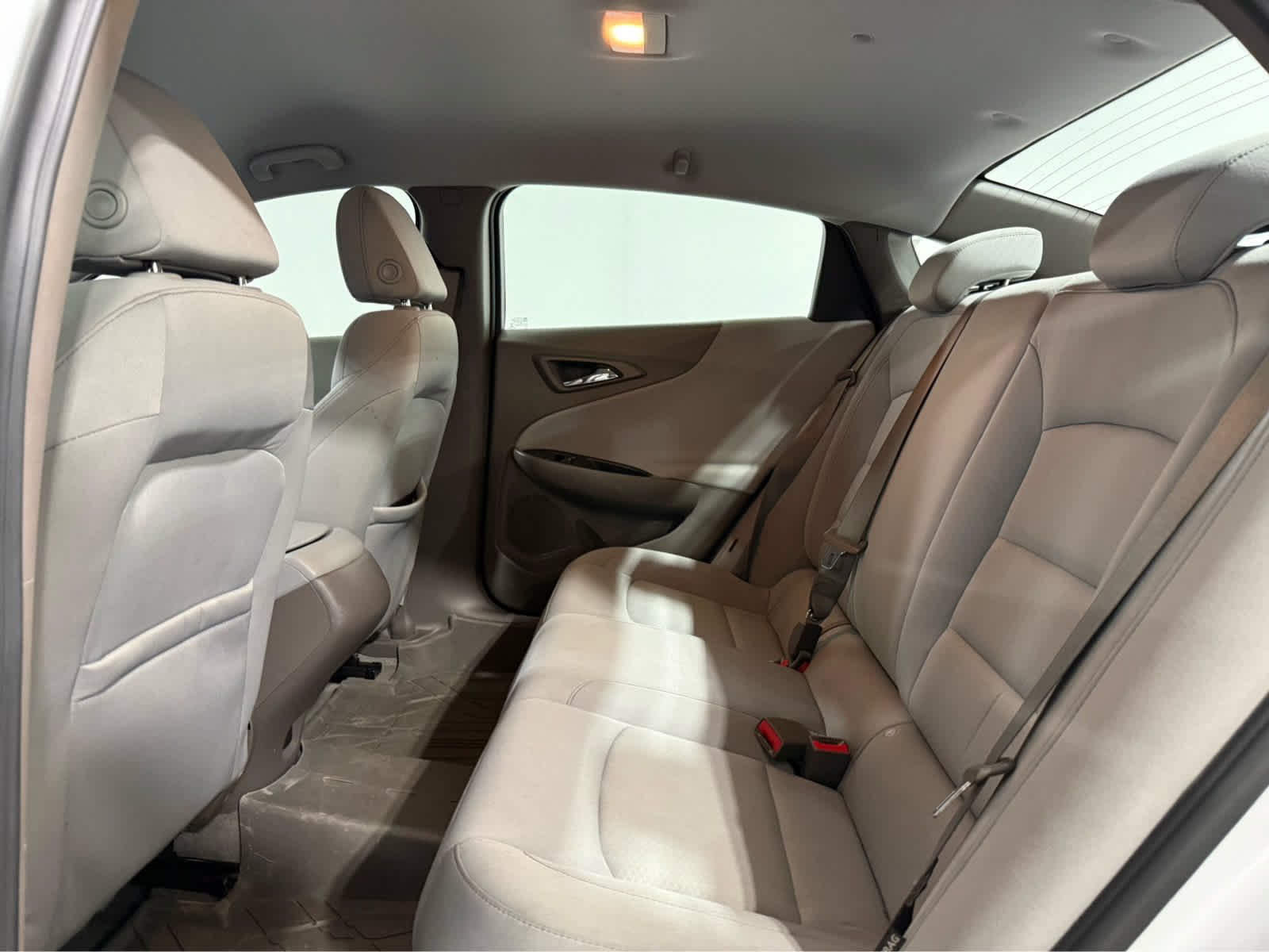 Used 2022 Chevrolet Malibu LS FWD image 14