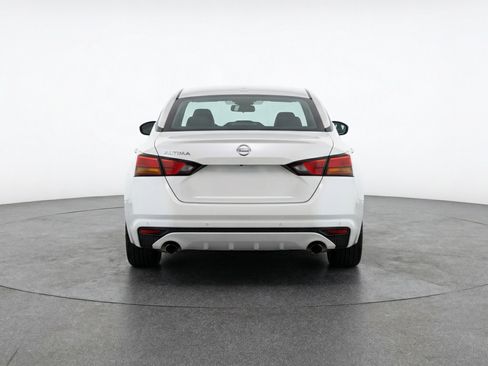 Used 2025 Nissan Altima 2.5 SV image 7