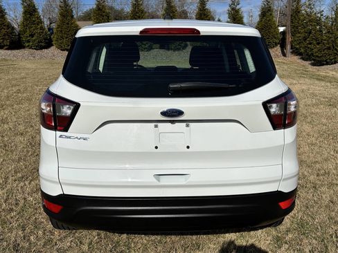 Used 2018 Ford Escape S image 3