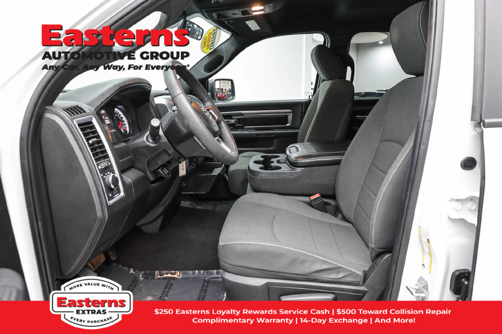 Used 2022 RAM 1500 Warlock AWD/4WD image 15
