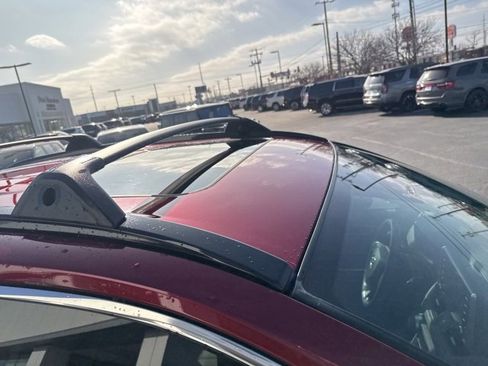 Used 2019 Toyota RAV4 Limited image 14