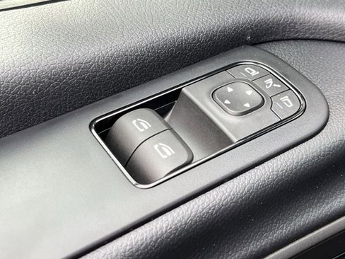 New 2025 Mercedes-Benz Sprinter 2500 image 13