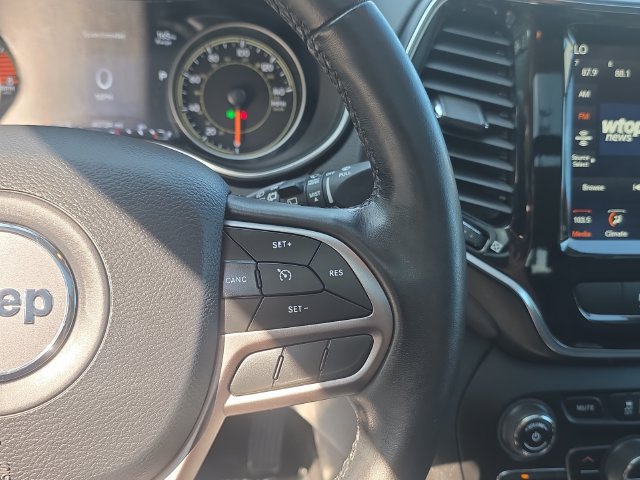 Used 2020 Jeep Cherokee Limited AWD/4WD image 19