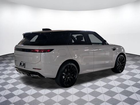 New 2026 Land Rover Range Rover Sport Dynamic SE AWD/4WD image 10