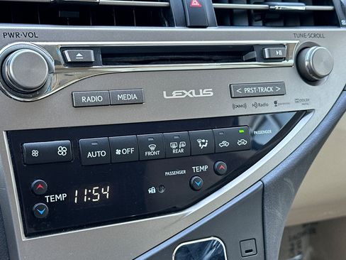 Used 2015 Lexus RX 450h FWD image 18