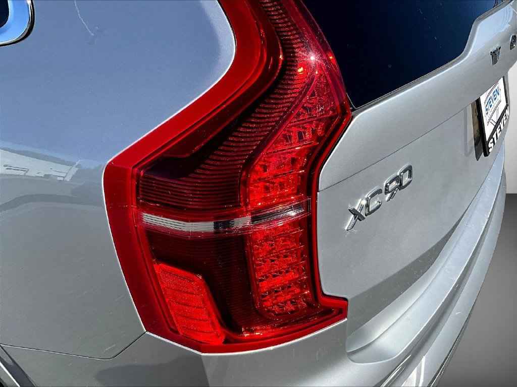 Used 2019 Volvo XC90 T6 Momentum AWD/4WD image 25