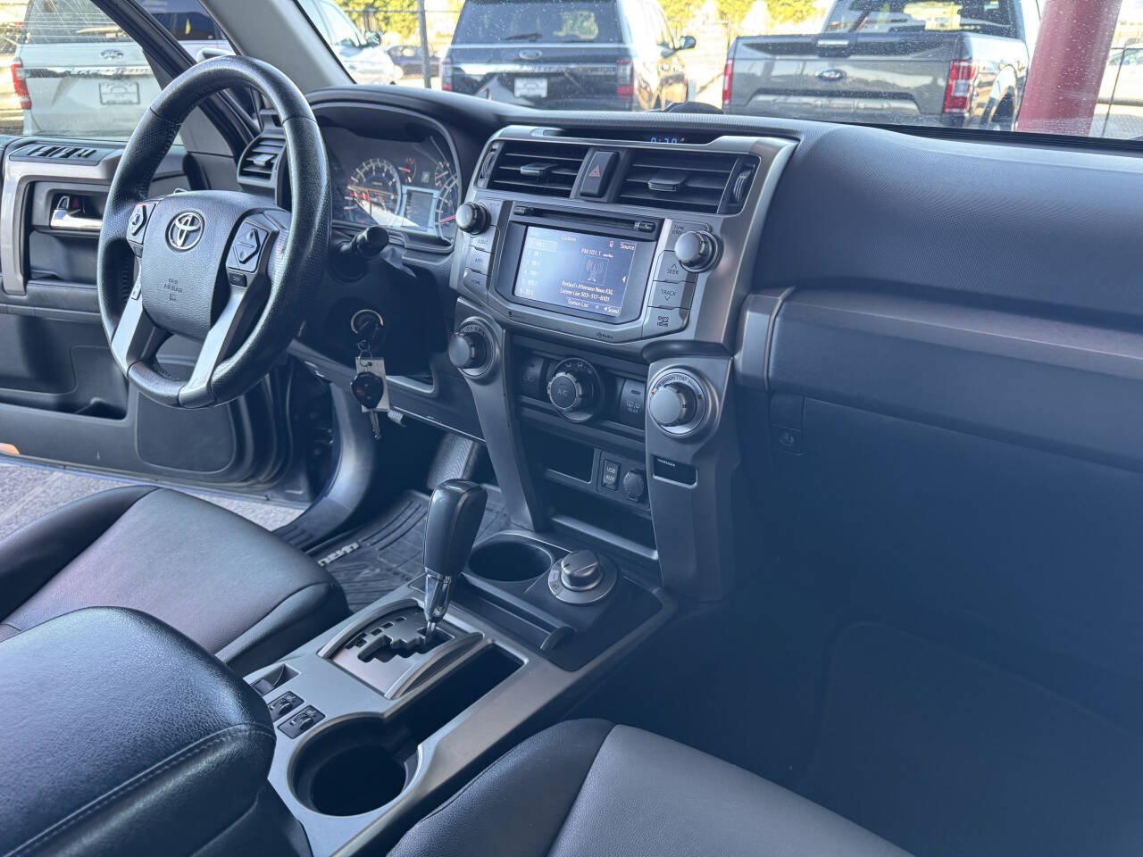Used 2016 Toyota 4Runner SR5 Premium AWD/4WD image 14