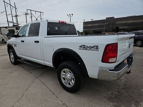 Used 2018 RAM 2500 Tradesman w/ Chrome Appearance Group AWD/4WD image 4