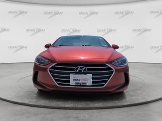 Used 2017 Hyundai Elantra SE FWD video 2