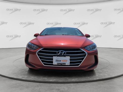 Used 2017 Hyundai Elantra SE FWD image 2