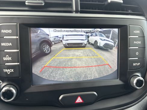 Used 2020 Kia Soul LX image 25