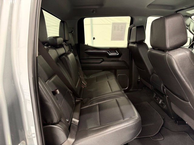 Used 2025 GMC Sierra 1500 SLT AWD/4WD image 26