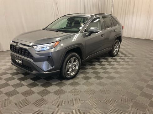 Used 2025 Toyota RAV4 XLE AWD/4WD image 5