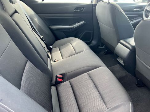 Used 2025 Nissan Altima 2.5 SV FWD image 25