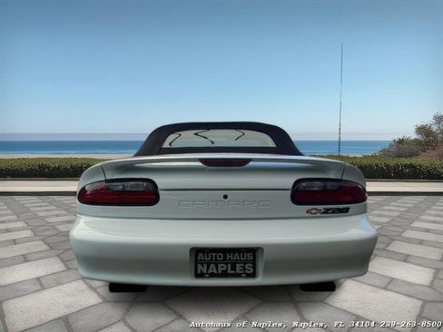 Used 1994 Chevrolet Camaro Z28 image 7
