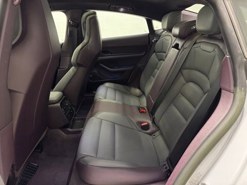 Used 2024 Porsche Taycan 4S image 31