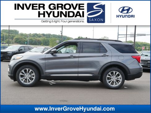 Used 2023 Ford Explorer XLT w/ Equipment Group 202A AWD/4WD image 1
