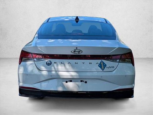 Used 2023 Hyundai Elantra Limited FWD image 7