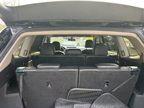 Used 2019 Volkswagen Atlas SE FWD image 19