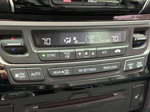Used 2019 Honda Pilot Touring image 21