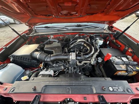 Used 2016 Toyota Tacoma TRD Sport image 31