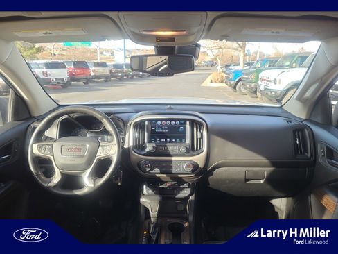 Used 2018 GMC Canyon Denali image 20