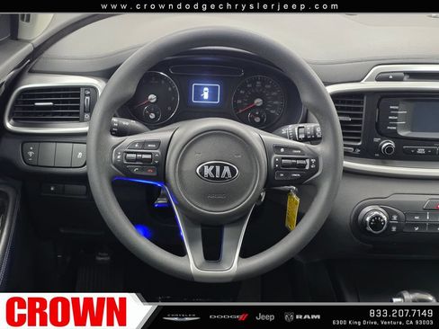 Used 2017 Kia Sorento FWD image 19