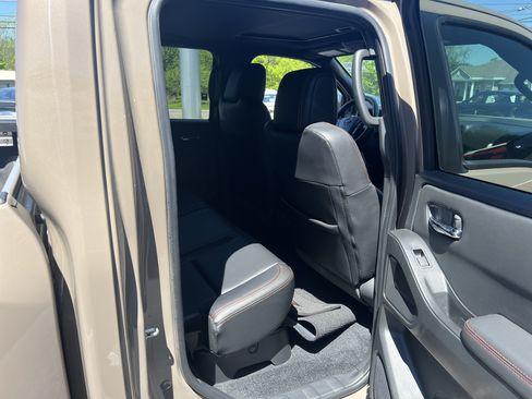 Certified 2024 Nissan Frontier PRO-4X w/ Pro Premium Package AWD/4WD image 10