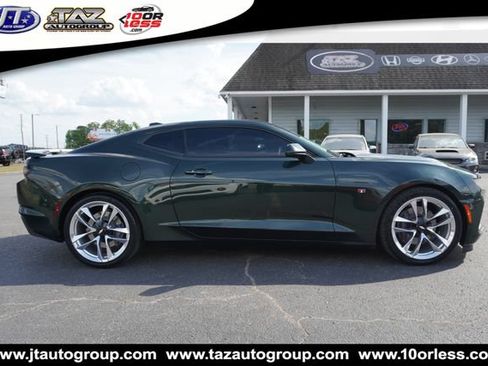 Used 2020 Chevrolet Camaro SS RWD image 10