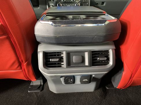 Used 2022 Ford F150 XLT w/ Equipment Group 302A High RWD image 30