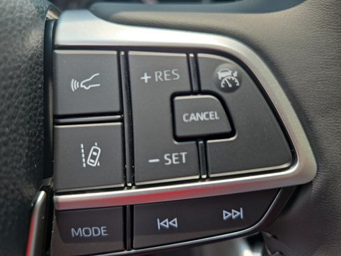 New 2026 Toyota Highlander XLE AWD/4WD image 17