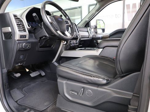 Used 2017 Ford F250 Lariat w/ Lariat Value Package AWD/4WD image 34