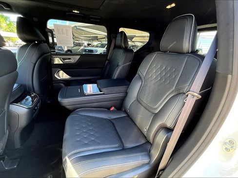 Certified 2026 INFINITI QX80 Autograph w/ Premium Cargo Package AWD/4WD image 37