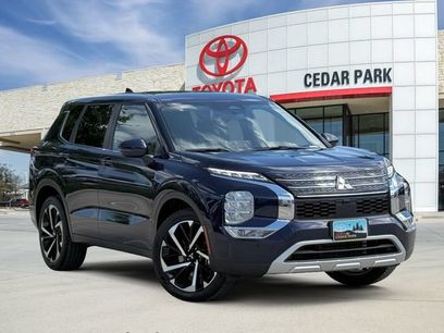 Used 2024 Mitsubishi Outlander SE