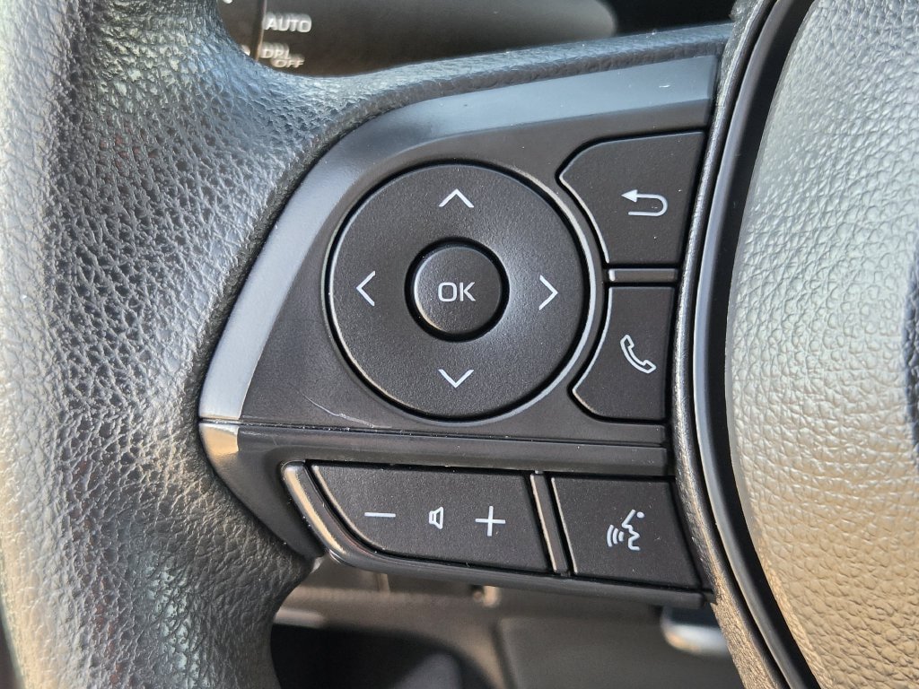 Used 2026 Toyota Corolla LE FWD image 23