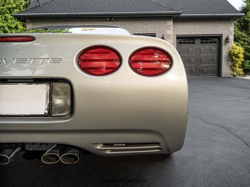 Used 1999 Chevrolet Corvette Coupe w/ Performance Handling Pkg RWD image 59