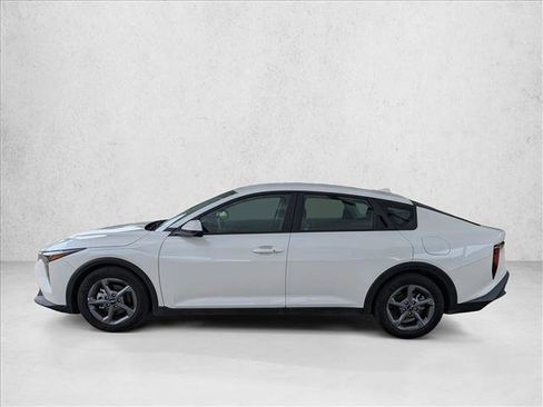 Used 2025 Kia K4 FWD image 8