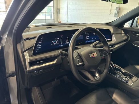 Certified 2025 Cadillac XT4 Premium Luxury FWD image 15