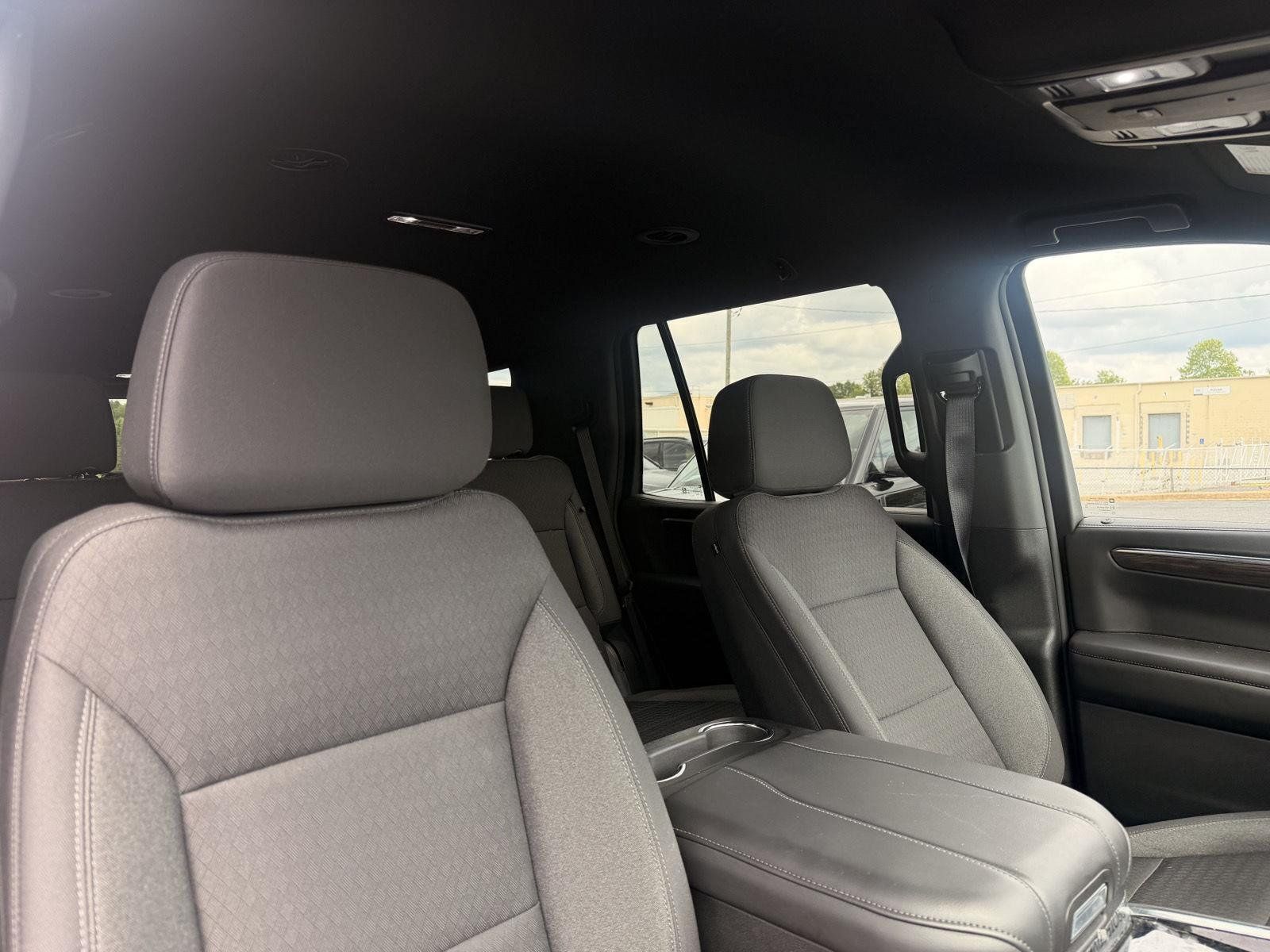Used 2025 Chevrolet Tahoe LS AWD/4WD image 25