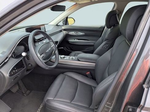 Used 2023 Genesis GV70 2.5T w/ Select Package AWD/4WD image 21