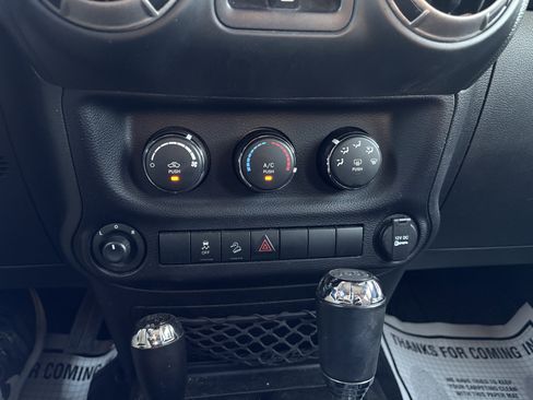 Used 2016 Jeep Wrangler Unlimited Sport w/ Quick Order Package 24S AWD/4WD image 21