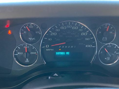 Used 2021 Chevrolet Express 2500 w/ Driver Convenience Package RWD image 51