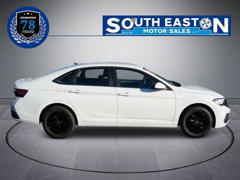 Used 2024 Volkswagen Jetta S image 8