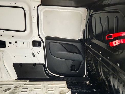 Used 2021 RAM ProMaster City Tradesman image 26