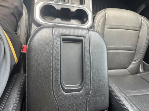 Used 2019 GMC Sierra 1500 Denali w/ Denali Ultimate Package AWD/4WD image 17