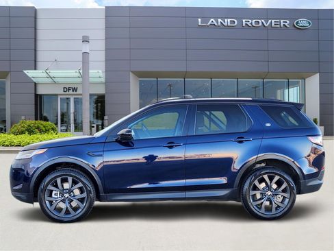 Certified 2023 Land Rover Discovery Sport SE image 3