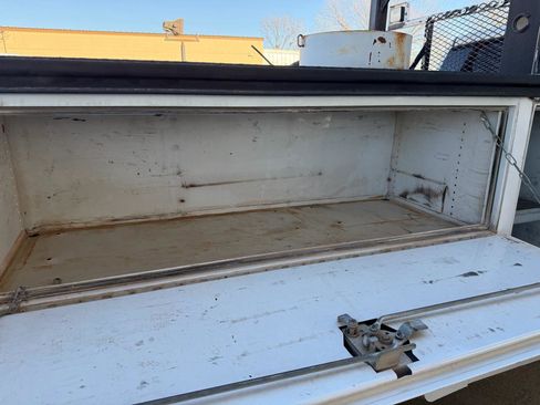 Used 2011 RAM 5500 SLT image 30