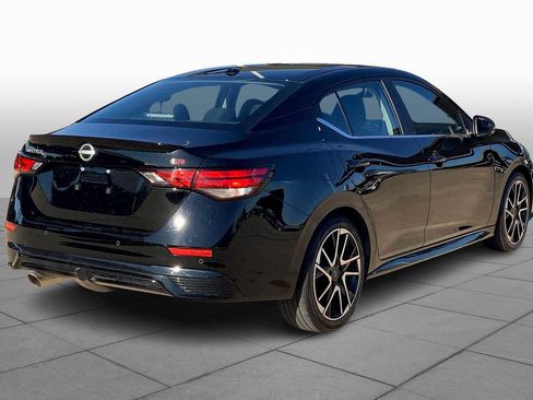 Certified 2024 Nissan Sentra SR FWD image 12