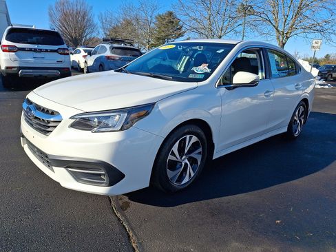 Used 2021 Subaru Legacy Premium image 3