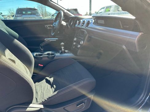 Used 2016 Ford Mustang EcoBoost Coupe image 4